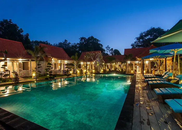 The Palm Grove Hotel