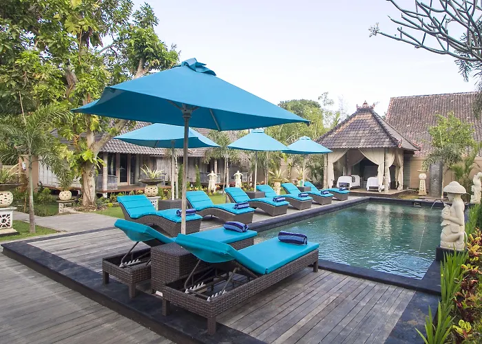 The Palm Grove Hotel