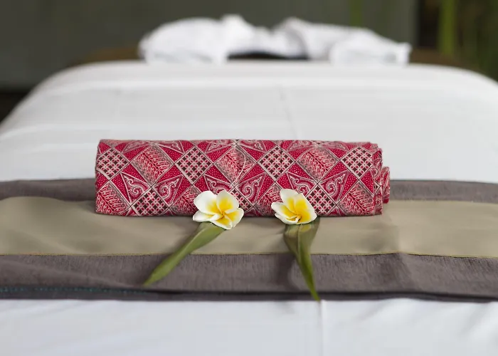 The Palm Grove Hotel 4*