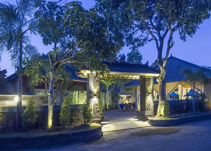 Hotel The Palm Grove 4*